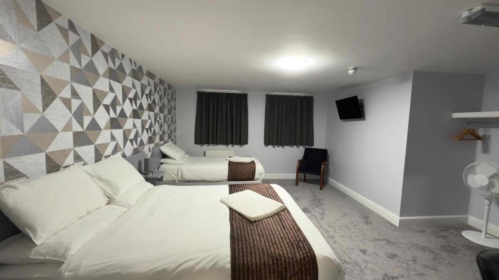 The Terrace Lodge Hotel Yeovil Dış mekan fotoğraf